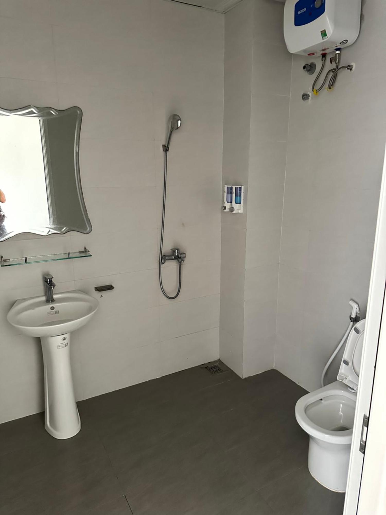 Thien Binh Hotel Hoa Binh Экстерьер фото